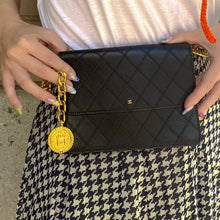 Load image into Gallery viewer, CHANEL vintage lambskin classic wallet