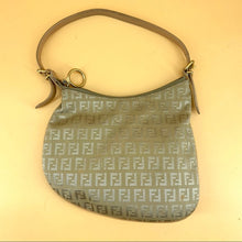 Load image into Gallery viewer, FENDI oyster Vintage bag TWS pop