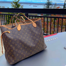 Load image into Gallery viewer, LOUIS VUITTON Neverfull GM tote