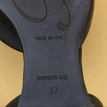 Load image into Gallery viewer, Roger Vivier Chips Strass Buckle Ballerinas in Satin