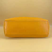 Load image into Gallery viewer, GUCCI Soho two-way leather bag