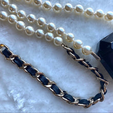 Load image into Gallery viewer, CHANEL AirPods/box necklace