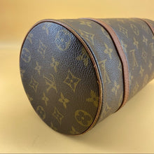 Load image into Gallery viewer, Louis Vuitton monogram Papillon26 handbag