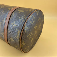 Load image into Gallery viewer, Louis Vuitton monogram Papillon26 handbag