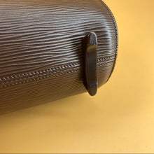 Load image into Gallery viewer, LOUIS VUITTON vintage Nocturne shoulder bag