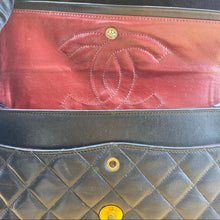 Load image into Gallery viewer, CHANEL classic flap medium size lambskin bag