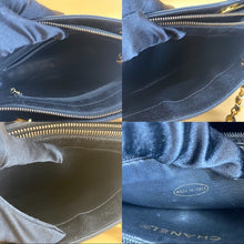 Load image into Gallery viewer, CHANEL Vintage Calfskin shoulder bag