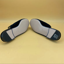 Load image into Gallery viewer, GUCCI velvet crystal loafer