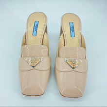 Load image into Gallery viewer, PRADA Patent leather beige pink mules