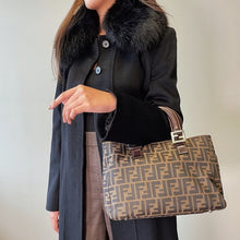 Load image into Gallery viewer, MAXMARA Wool coat With fox collar