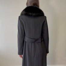 Load image into Gallery viewer, MAXMARA Wool coat With fox collar