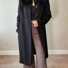 Load image into Gallery viewer, MAXMARA Wool coat With fox collar