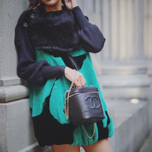 Load image into Gallery viewer, CHANEL Vintage 2002-2003 CC vanity bag