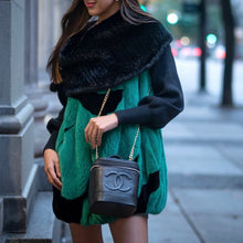 Load image into Gallery viewer, CHANEL Vintage 2002-2003 CC vanity bag