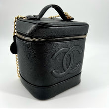 Load image into Gallery viewer, CHANEL Vintage 2002-2003 CC vanity bag