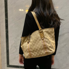 Load image into Gallery viewer, Gucci Vintage Abbey ball cloth shoulder bag TWS