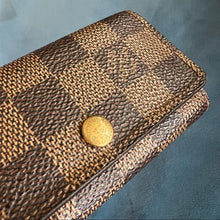 Load image into Gallery viewer, LOUIS VUITTON Damier key holders