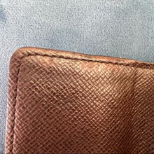 Load image into Gallery viewer, LOUIS VUITTON Damier key holders