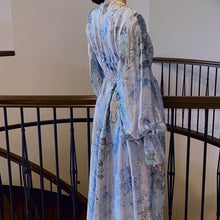 Load image into Gallery viewer, BURBERRY 100% silk runway dress