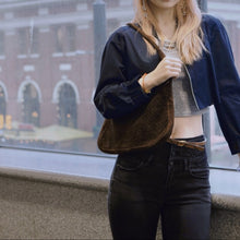 Load image into Gallery viewer, Bottega Veneta Classic shoulder bag