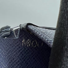 Load image into Gallery viewer, Louis Vuitton vintage epi leather wallet
