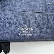 Load image into Gallery viewer, Louis Vuitton vintage epi leather wallet
