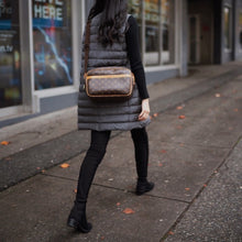 Load image into Gallery viewer, LOUIS VUITTON Reporter PM crossbody bag