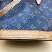 Load image into Gallery viewer, LOUIS VUITTON Petit Bucket Bag