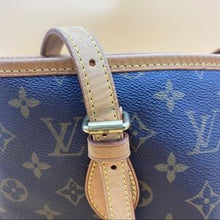 Load image into Gallery viewer, LOUIS VUITTON Petit Bucket Bag