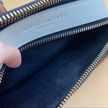 Load image into Gallery viewer, MARC JACOBS snapshot leather crossbody bag