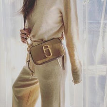 Load image into Gallery viewer, MARC JACOBS snapshot leather crossbody bag