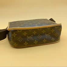 Load image into Gallery viewer, LOUIS VUITTON Messenger Bosphore PM Bag