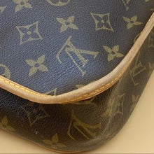 Load image into Gallery viewer, LOUIS VUITTON Messenger Bosphore PM Bag