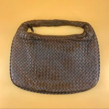 Load image into Gallery viewer, BOTTEGA VENETA vintage Veneta leather bag