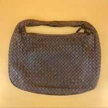 Load image into Gallery viewer, BOTTEGA VENETA vintage Veneta leather bag