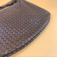 Load image into Gallery viewer, BOTTEGA VENETA vintage Veneta leather bag
