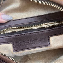Load image into Gallery viewer, BOTTEGA VENETA vintage Veneta leather bag