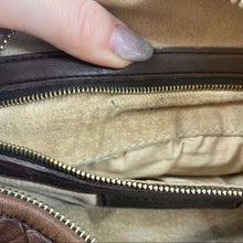 Load image into Gallery viewer, BOTTEGA VENETA vintage Veneta leather bag