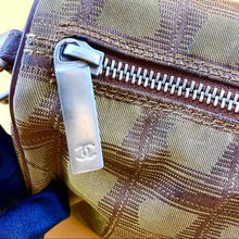 Load image into Gallery viewer, CHANEL vintage multiple way bag