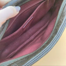 Load image into Gallery viewer, CHANEL Crumpled Grained Calfskin CC Crave Flap