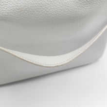 Load image into Gallery viewer, Hermes Clemence White Lindy 34 TWS
