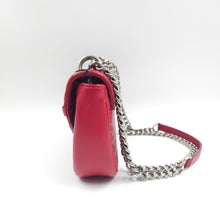 Load image into Gallery viewer, Louis Vuitton Red New wave Chain Crossbodybag (2018) TWS
