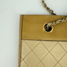 Load image into Gallery viewer, Chanel Flat Chain Shoulder Bag
