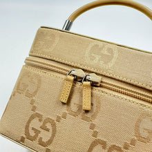 Load image into Gallery viewer, Gucci Beige GG Canvas Vanity Bag TWS
