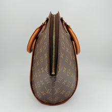 Load image into Gallery viewer, Louis Vuitton Monogram Ellipse Bag

