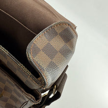 Load image into Gallery viewer, Louis Vuitton Damier ebène Broadway Messenger bag
