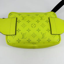 将图片加载到图库查看器，Louis Vuitton Taigarama 户外腰包

