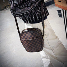 将图片加载到图库查看器，路易威登 Damier Ebene Ipanema TWS 包

