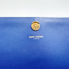 将图片加载到图库查看器，Saint Laurent 蓝色小牛皮小号字母 Kate 流苏包 TWS
