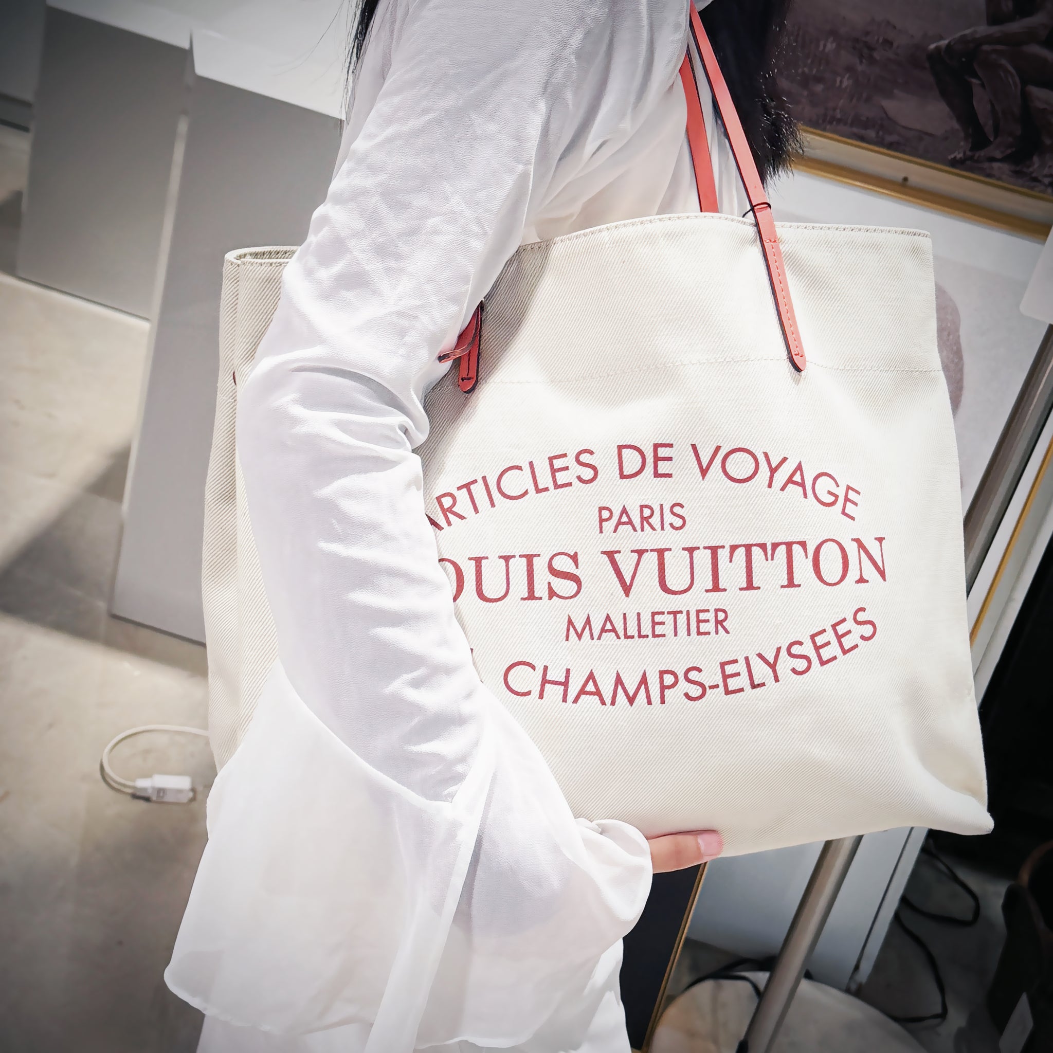 louis vuitton articles de voyage backpack Beach Cabas Damier PM White 44471106 The montsouris backpack looks great in faded denim canvas with the monogram pattern debossed into the fabric Pre-owned Louis Vuitton Monogram Eclipse